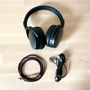 Sennheiser HD 4.50 SE Wireless Noise Cancelling Headphones in Black
